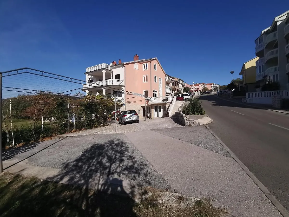 Apartments Grozdana Crikvenica 0*,